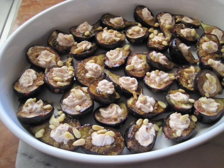 Figs with first phase of filling