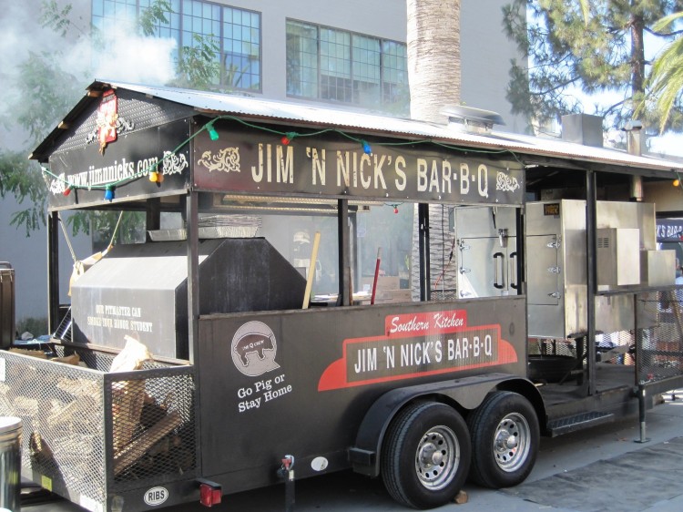 Jim 'n Nick's BBQ truck at the 2010 Eat Real Festival